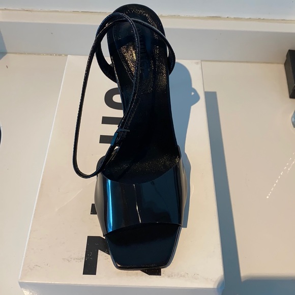 Schutz heels - Picture 1 of 4